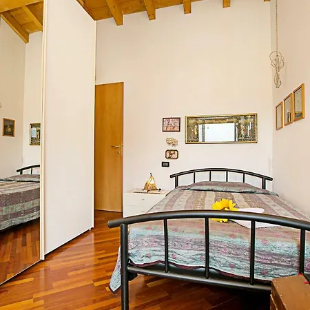 Casa Venga * Ντεζεντσάνο ντελ Γκάρντα